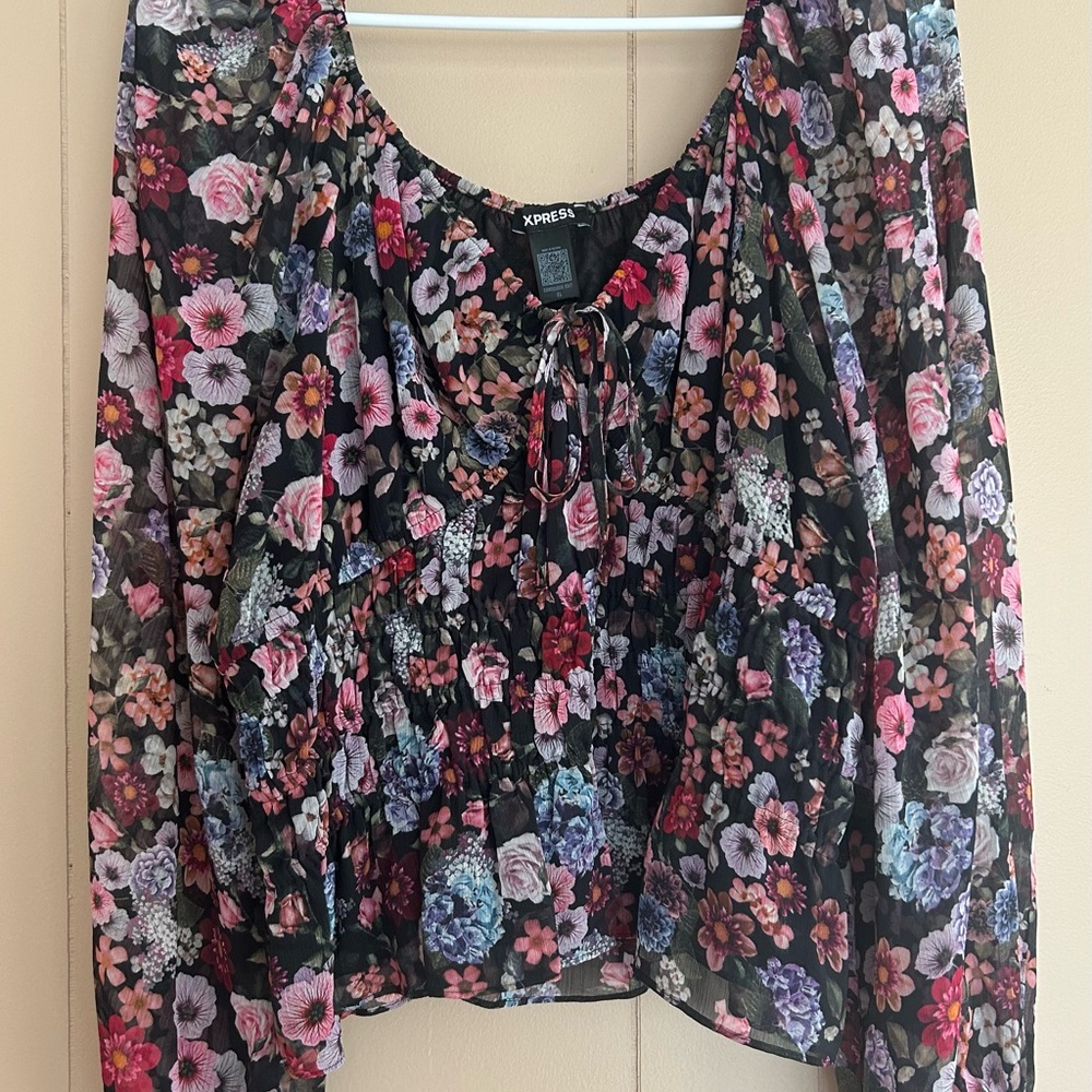 Express Floral Women's Top - Black and Pink